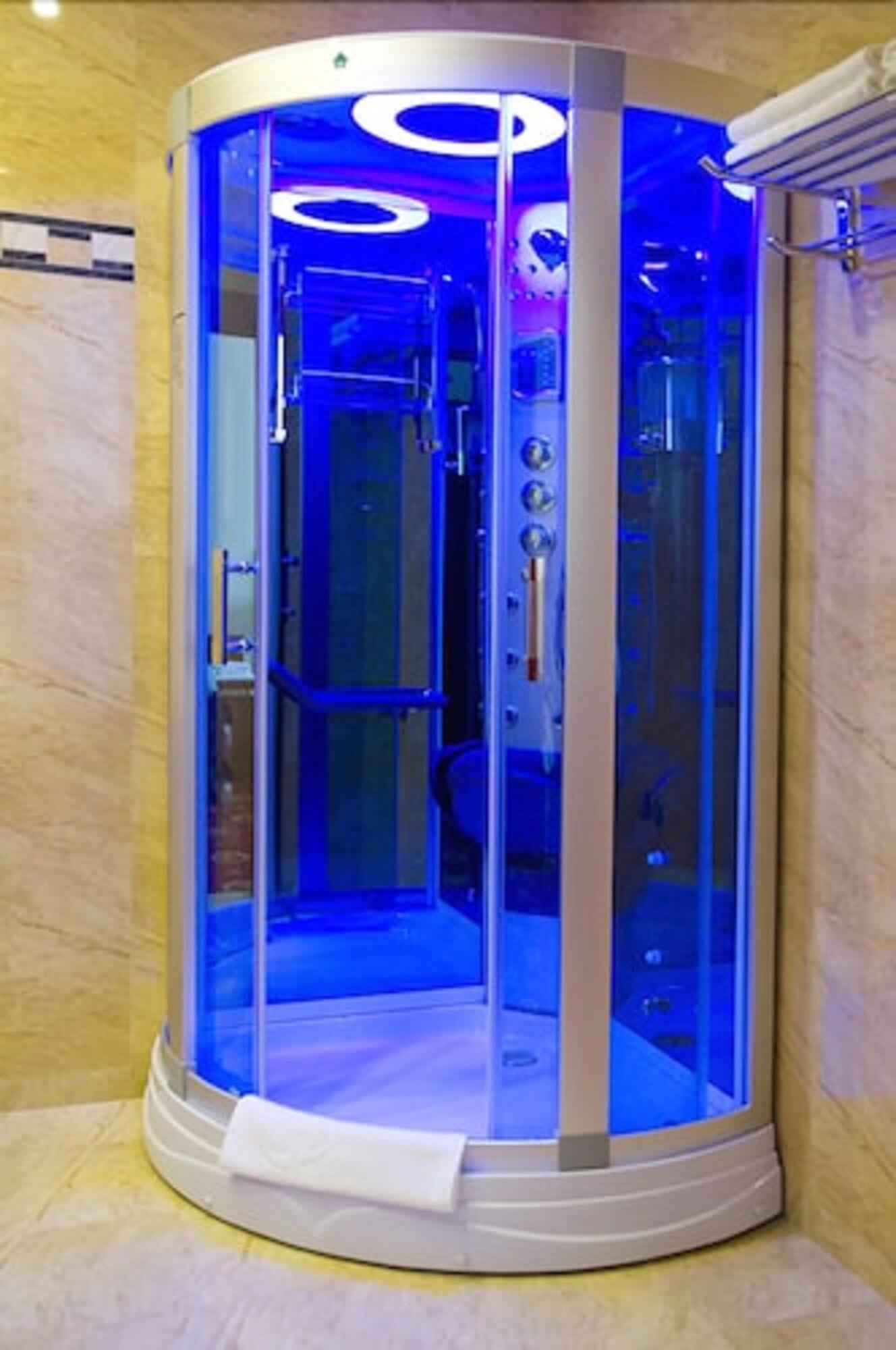 ורשה Hotel Holiday Park מראה חיצוני תמונה