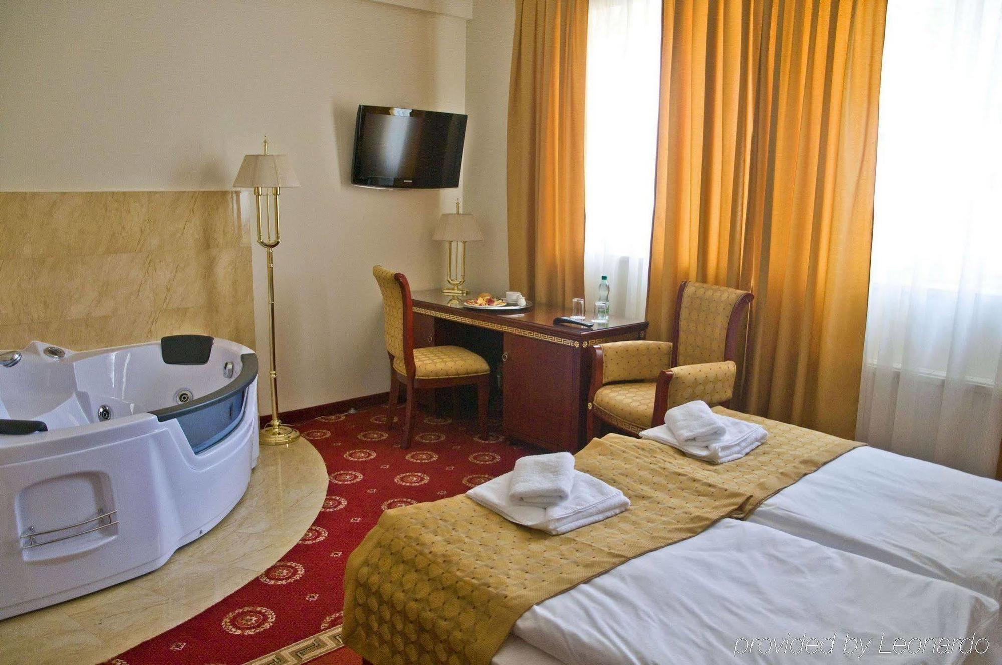 ורשה Hotel Holiday Park חדר תמונה